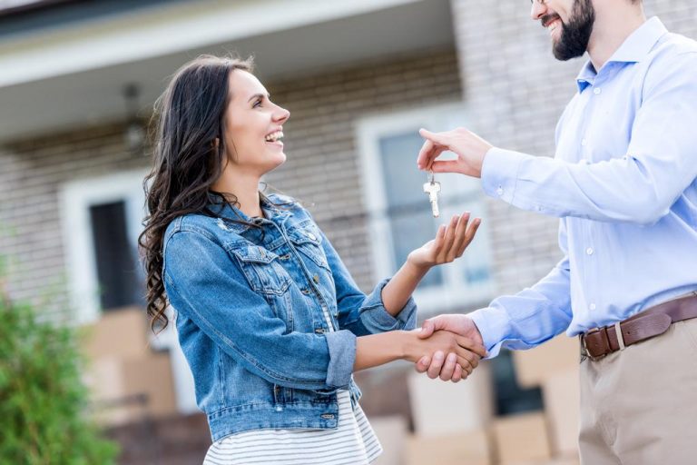 stock-photo-buying-house